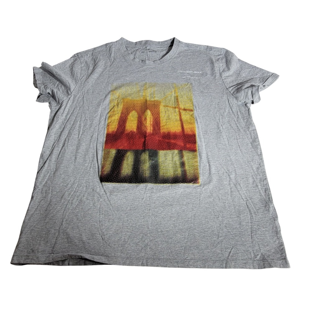 Calvin Klein Jeans Mens XL Gray Brooklyn Bridge New York Moment Graphic T-Shirt